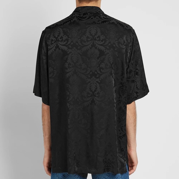 Versace men’s silk shirt - Picture 8 of 9